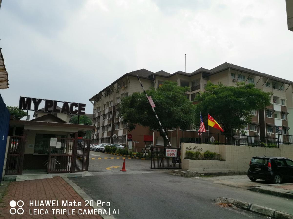 My Place Apartment Субанг Джая Екстериор снимка